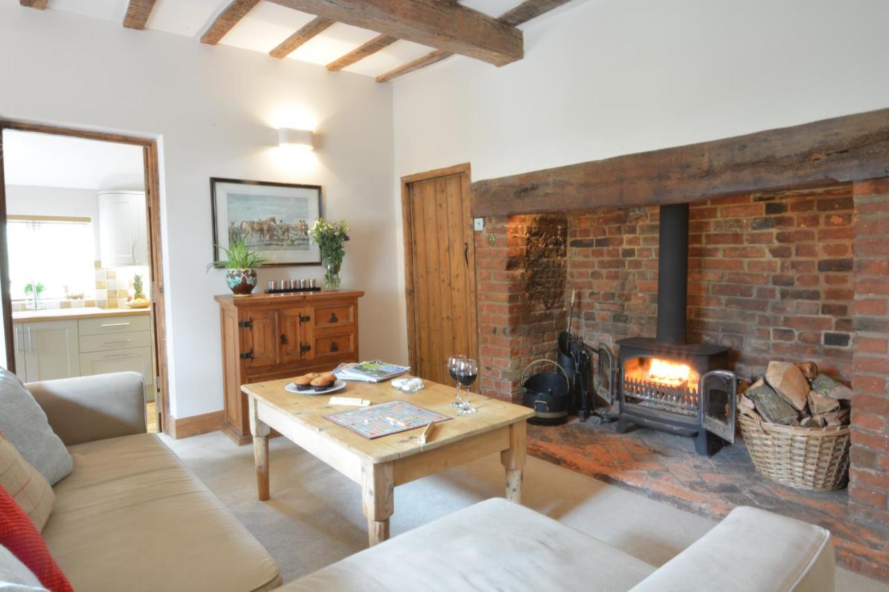 1 Tunns Cottages, Rushmere, Nr Beccles Εξωτερικό φωτογραφία